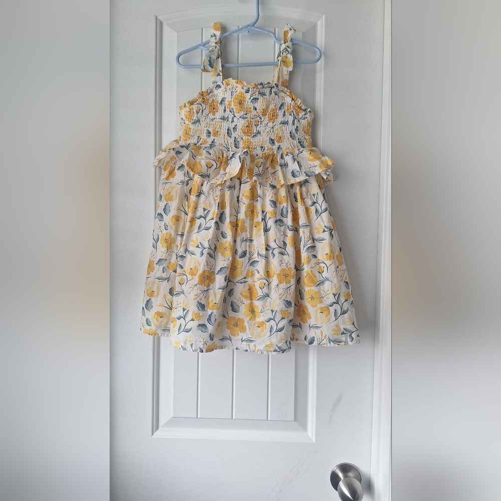 Cupcakes & Cashmere White Pleated Smocked Sundress